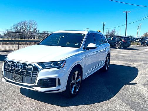 2021 Audi Q7 55 Premium