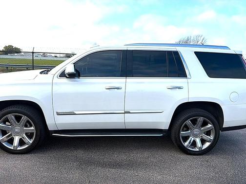 2019 Cadillac Escalade Luxury