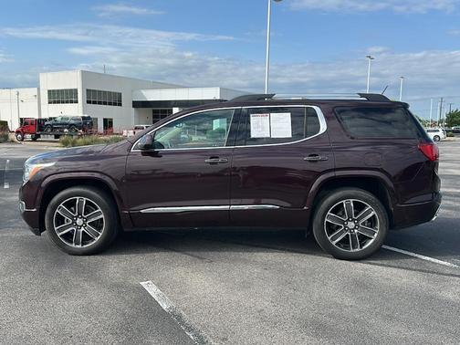 2017 GMC Acadia Denali