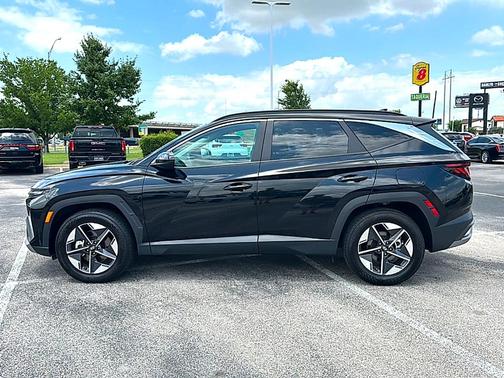 Phantom Black 2025 Hyundai TUCSON SEL