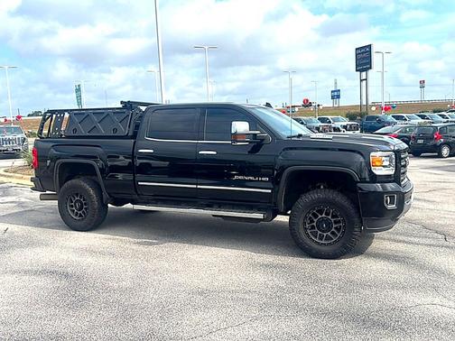 Onyx Black 2019 GMC Sierra 2500 Denali