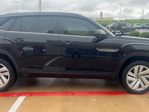 2022 Volkswagen Atlas Cross Sport 3.6L V6 SE w/Technology