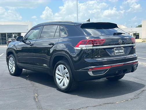 2022 Volkswagen Atlas Cross Sport 3.6L V6 SE w/Technology