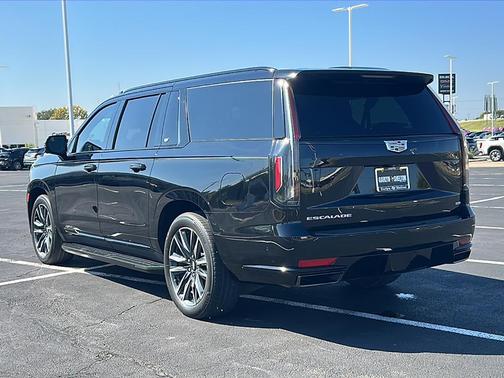 2021 Cadillac Escalade ESV Sport Platinum