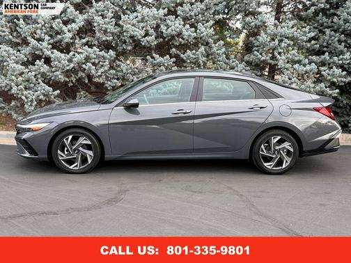 2025 Hyundai ELANTRA SEL