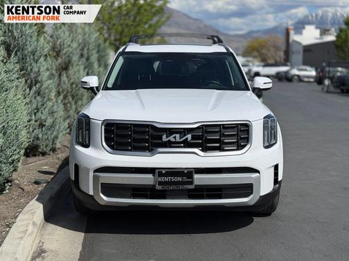 Glacial White Pearl 2025 Kia Telluride S