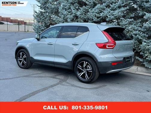 2024 Volvo XC40 B5 Core Bright Theme