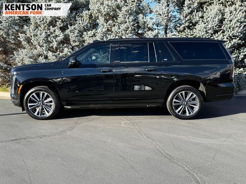 2025 Cadillac Escalade ESV Sport