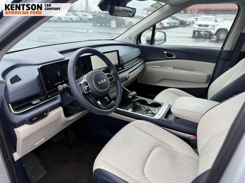 2025 Kia Carnival EX