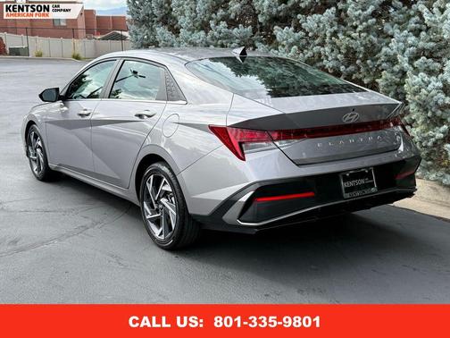 2025 Hyundai ELANTRA SEL
