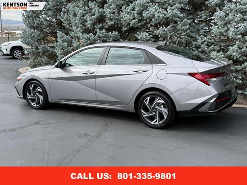 2025 Hyundai ELANTRA SEL