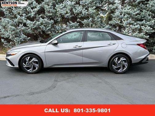 2025 Hyundai ELANTRA SEL