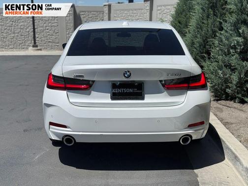 Mineral White Metallic 2026 BMW 330 xDrive NA