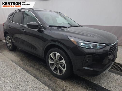 2025 Ford Escape Platinum