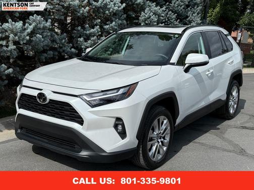 2025 Toyota RAV4 XLE Premium