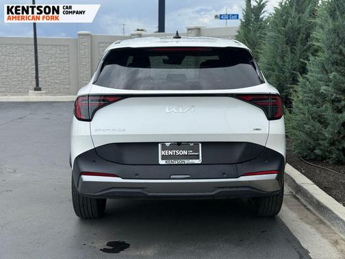 Snow White Pearl 2026 Kia Sportage SX Turbo