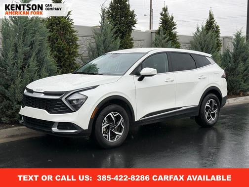 Snow White Pearl 2023 Kia Sportage LX