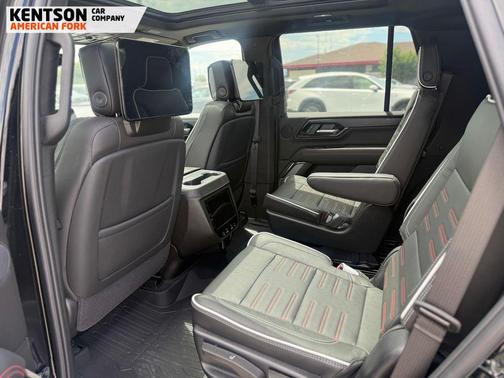 Onyx Black 2025 GMC Yukon AT4 Ultimate 4WD