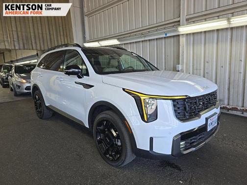 Glacial White Pearl 2024 Kia Sorento SX