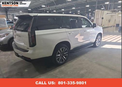 2023 Cadillac Escalade Sport