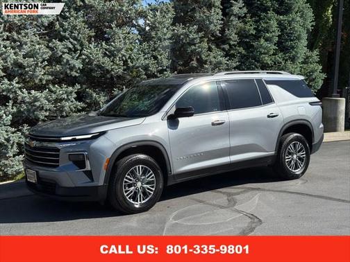 2024 Chevrolet Traverse LT
