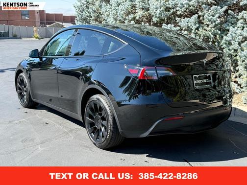 2022 Tesla Model Y Long Range Dual Motor All-Wheel Drive