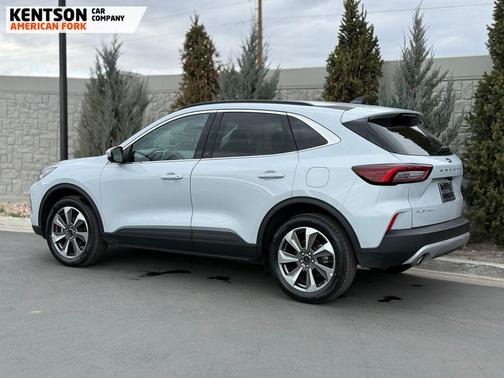 2025 Ford Escape Platinum