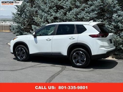 2024 Nissan Rogue SV