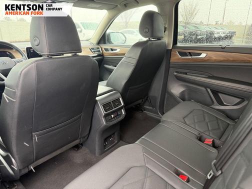 2025 Volkswagen Atlas 2.0T SE w/Technology 4MOTION