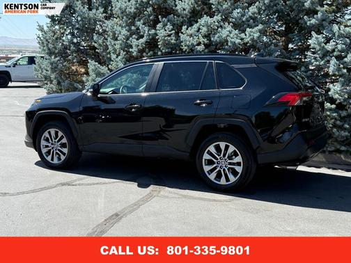 2025 Toyota RAV4 XLE Premium