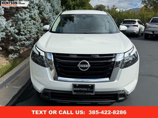 2025 Nissan Pathfinder SV 4WD