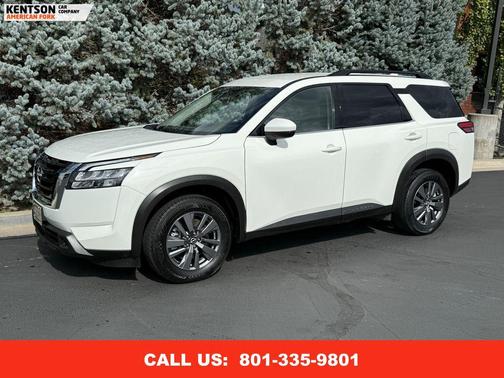 2025 Nissan Pathfinder SV 4WD