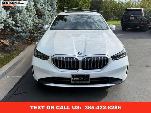 2025 BMW 530 i xDrive