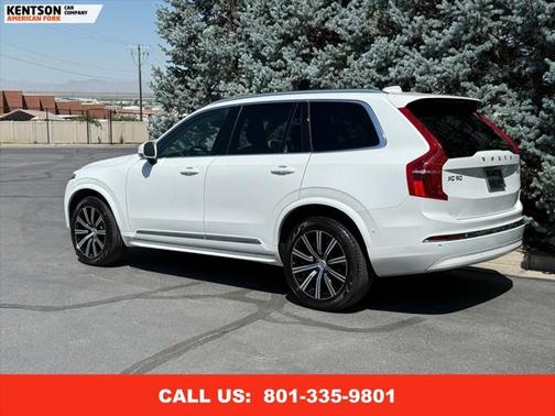 2023 Volvo XC90 B5 Plus