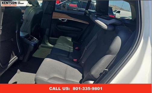 2023 Volvo XC90 B5 Plus