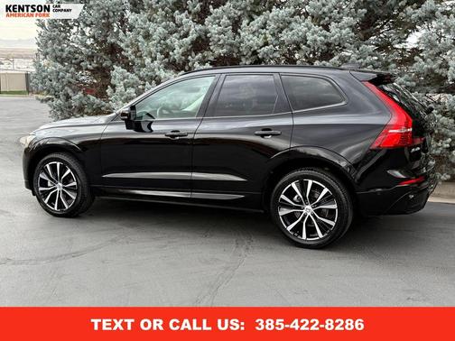2024 Volvo XC60 B5 Plus Dark Theme