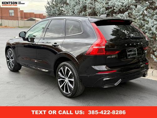 2024 Volvo XC60 B5 Plus Dark Theme
