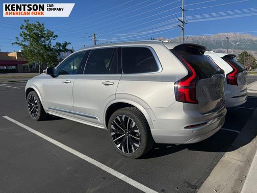 Gray 2025 Volvo XC90 B6 Plus 7-Seater