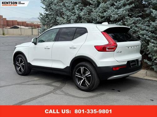 2024 Volvo XC40 B5 Core Bright Theme