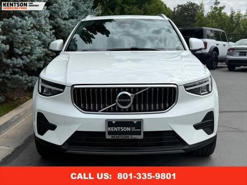 2024 Volvo XC40 B5 Core Bright Theme