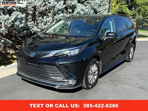 2024 Toyota Sienna XLE