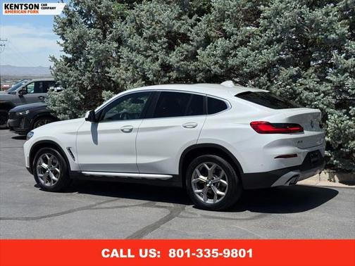 2024 BMW X4 xDrive30i