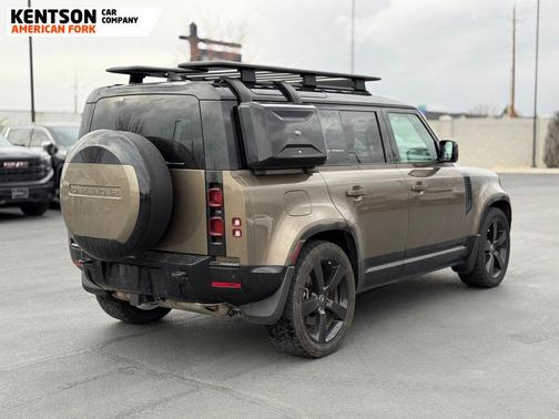 2024 Land Rover Defender 110 P400 X-Dynamic SE