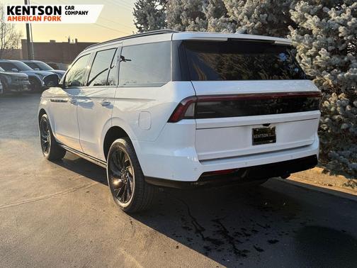 2025 Lincoln Navigator Reserve