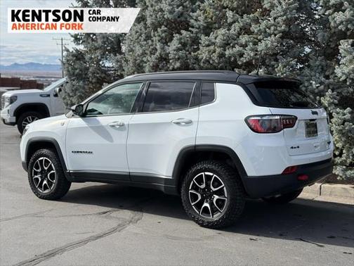 2024 Jeep Compass Trailhawk