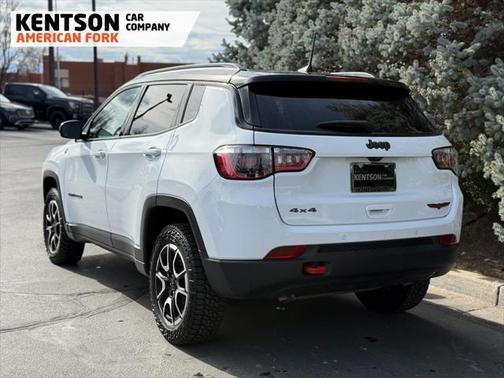 2024 Jeep Compass Trailhawk