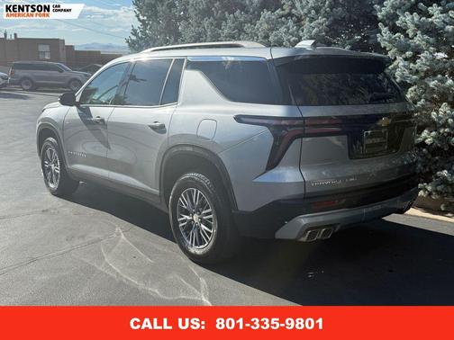 2025 Chevrolet Traverse LT