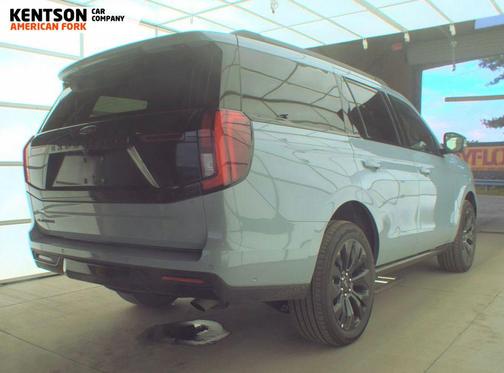 Glacier Gray Metallic TriCoat 2025 Ford Expedition Platinum