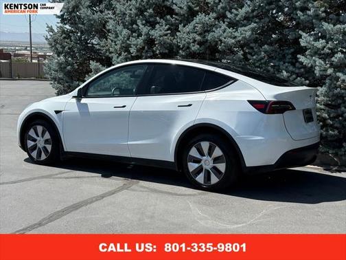 2023 Tesla Model Y Long Range Dual Motor All-Wheel Drive