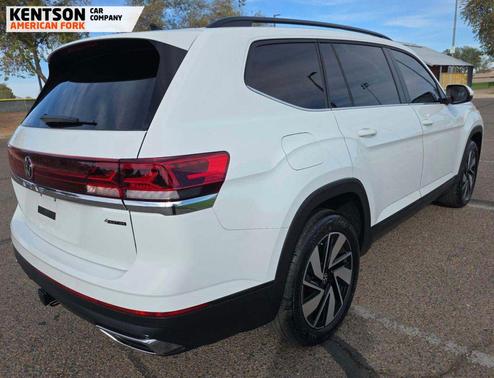 2024 Volkswagen Atlas 2.0T SE w/Technology 4MOTION